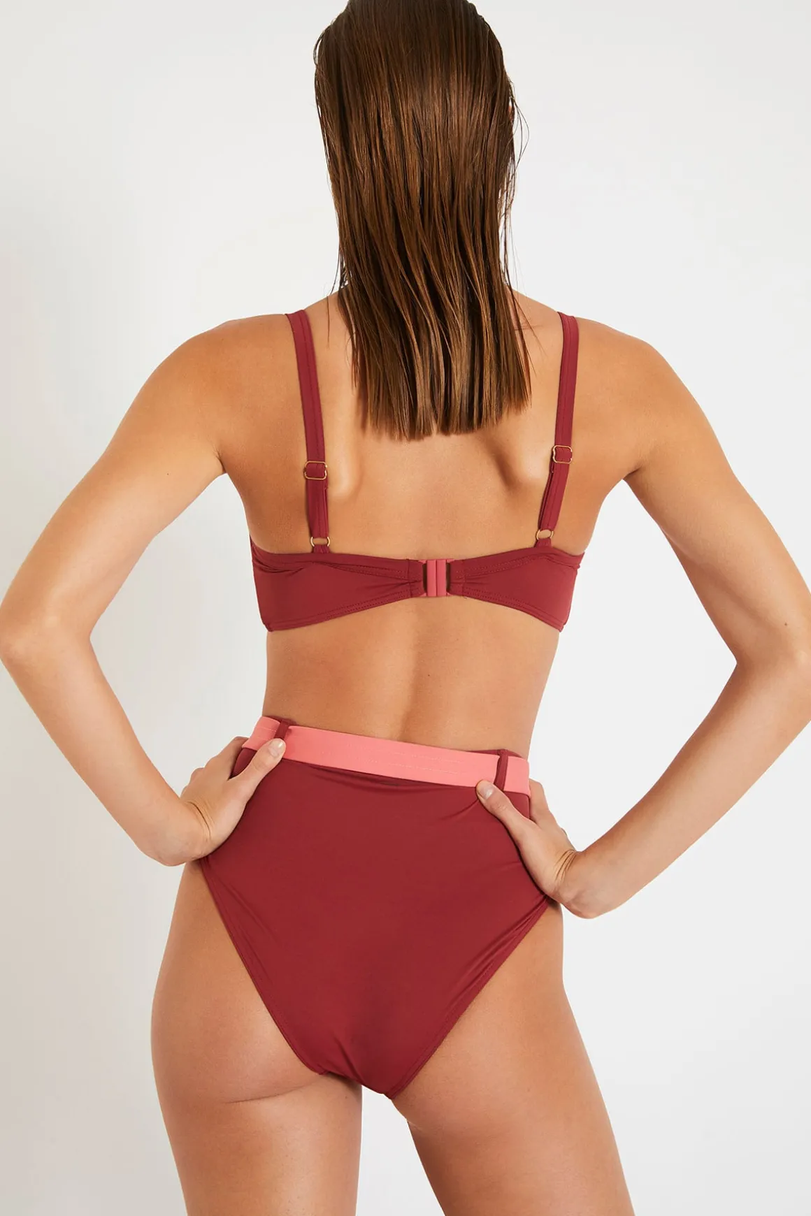 Maillot de bain rétro rose TRISTAN & GABY CORALES
